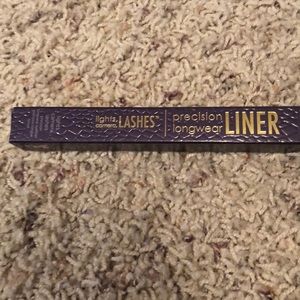 Tarte liner new in box